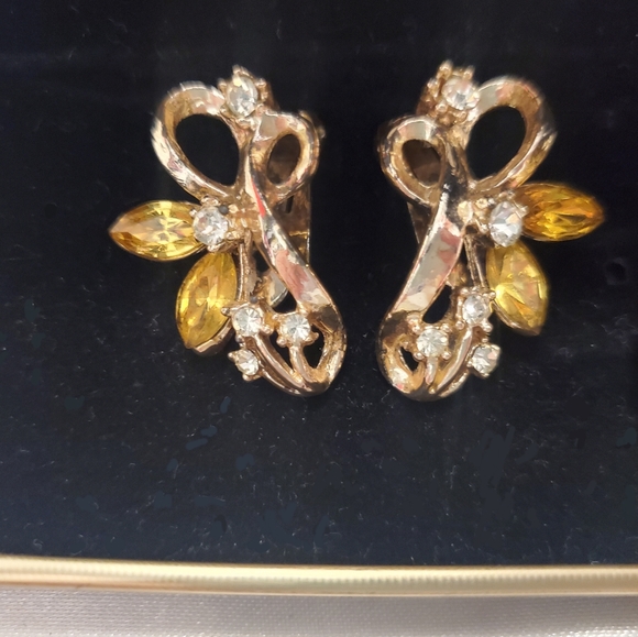 Vintage Jewelry Set ~ Vintage Earrings Rhinestones Yellow ~ Vintage Brooch - Picture 8 of 16